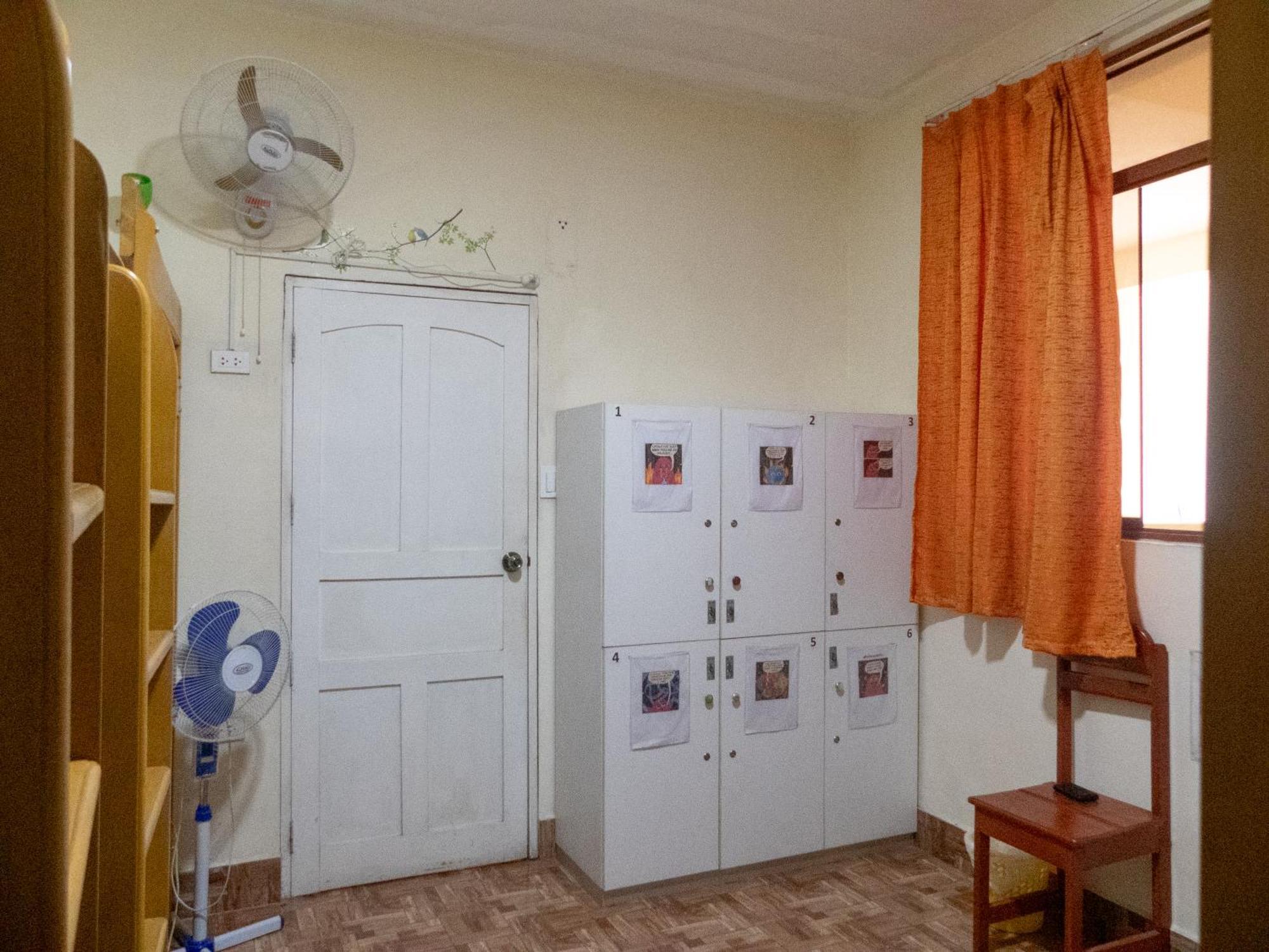 Moicca Youth Hostel إكيتوس الغرفة الصورة