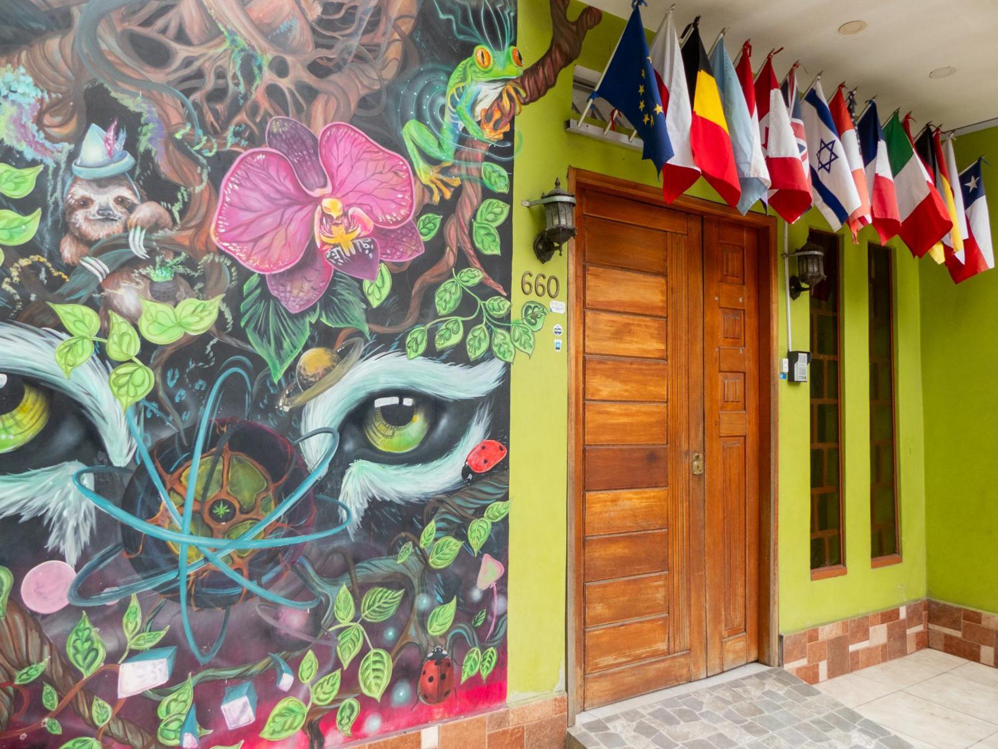 Moicca Youth Hostel إكيتوس المظهر الخارجي الصورة